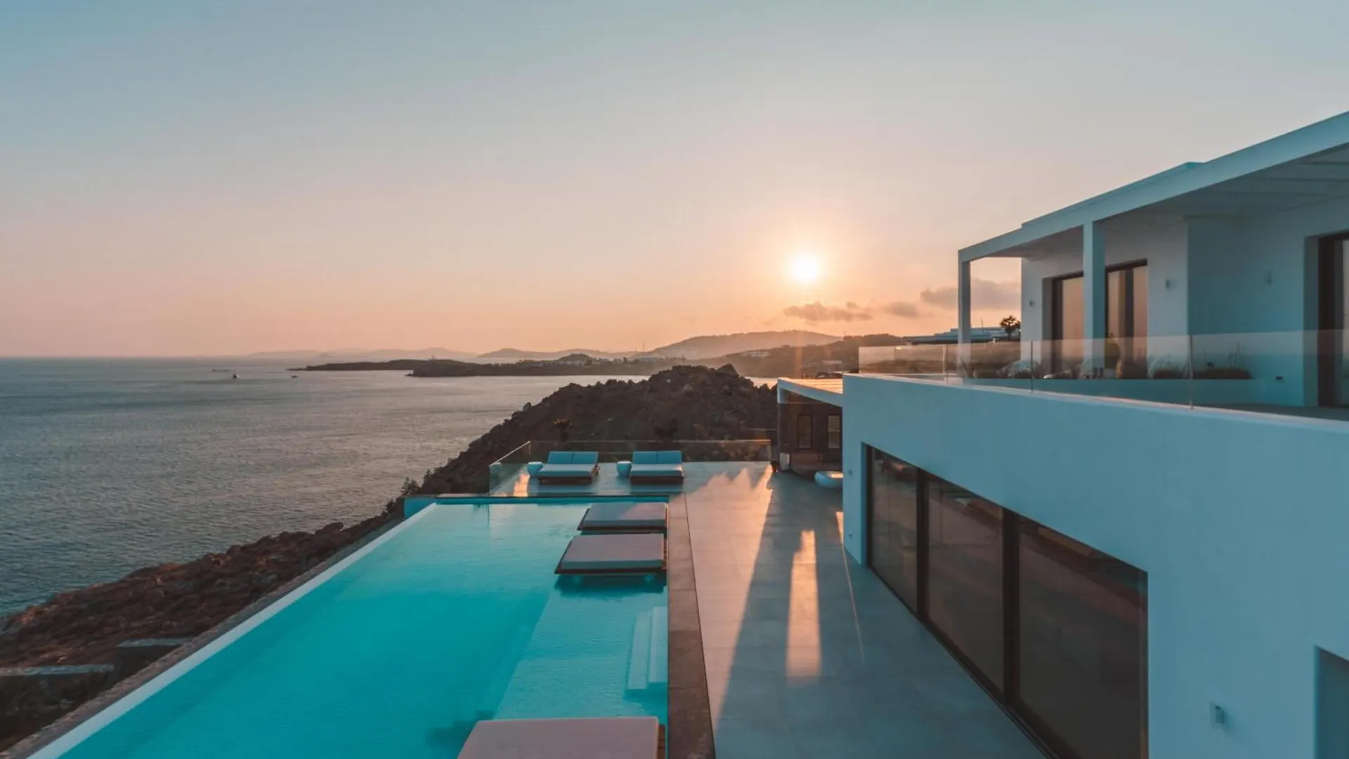 Splendid Mykonos Waterfront Villa Mykonos Town